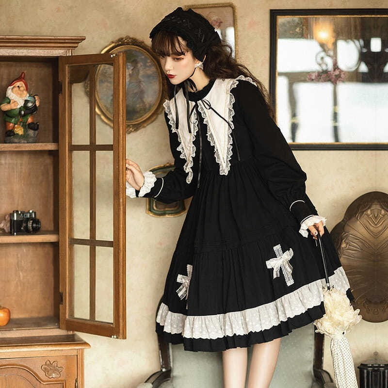 Women's Gothic Lolita Dress - Dark Halloween Princess Full Suit for Autumn & Winter - Hot fashionista