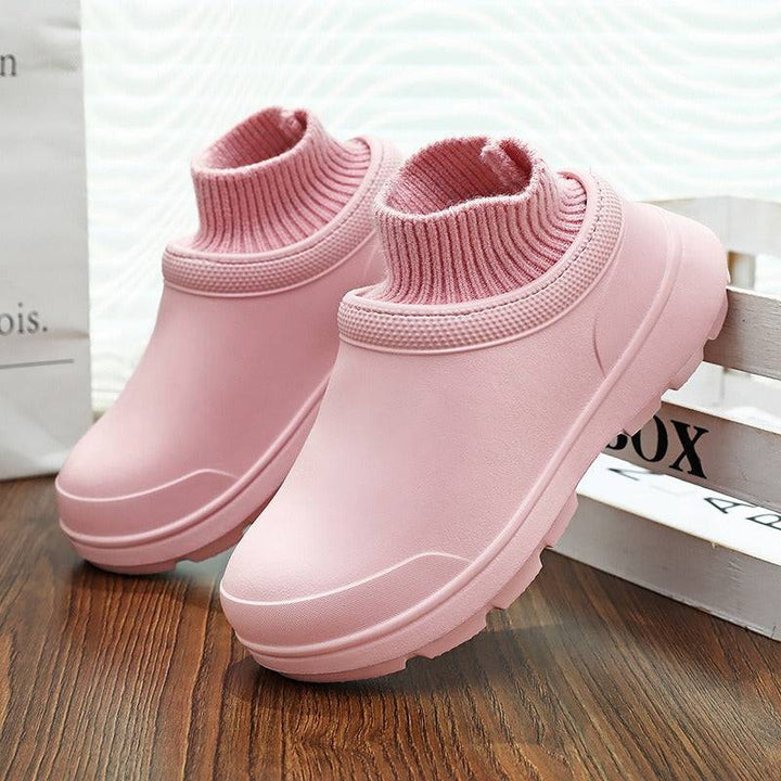 Rainshoes for women. Wearing waterproof and anti slip thick soled chef shoes for labor protection. Wholesale of autumn and winter plush men's shoes. Men's water shoes - Hot fashionista