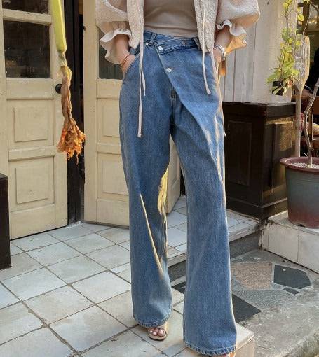 Handsome and personalized high waisted diagonal buckle washed loose straight leg jeans