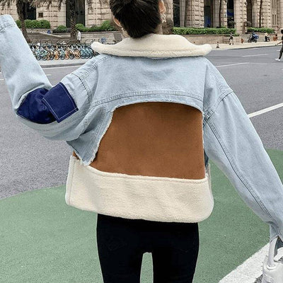 Chaqueta vaquera de piel con mangas largas y estampado de margaritas