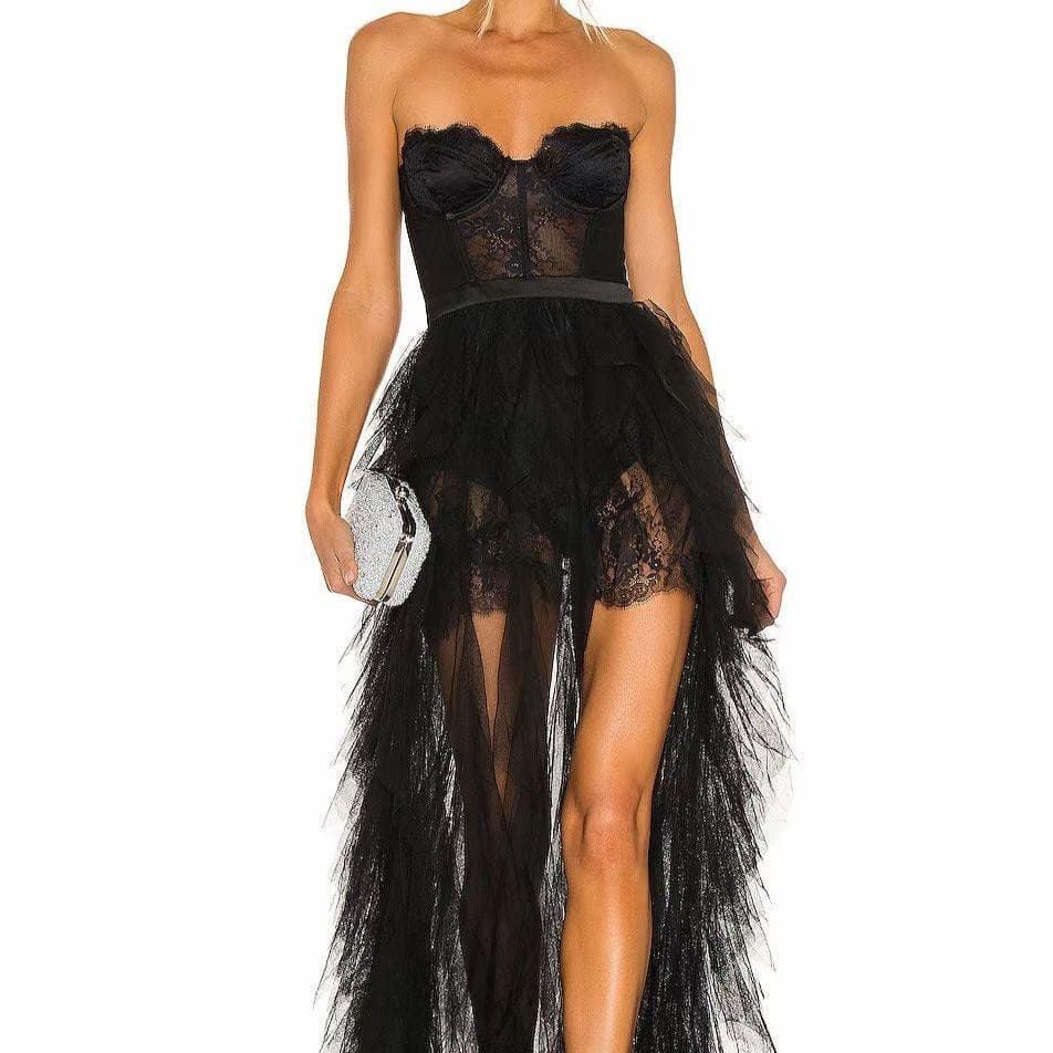 Robe longue de bal à volants en tulle avec décolleté en cœur Maria