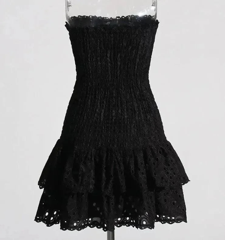 black mini dress www.hotfashionista.com