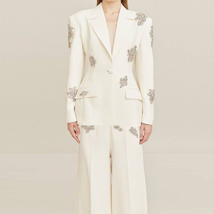 Costume blazer perlé Connie et tailleur pantalon de mariage à jambe large 