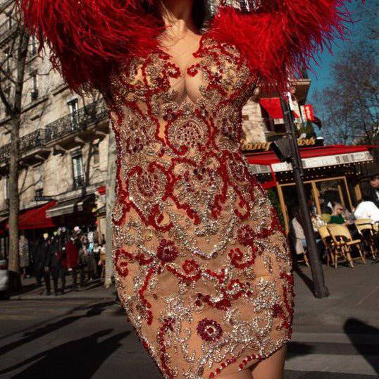 Robe courte perlée à manches longues en plumes Mildred