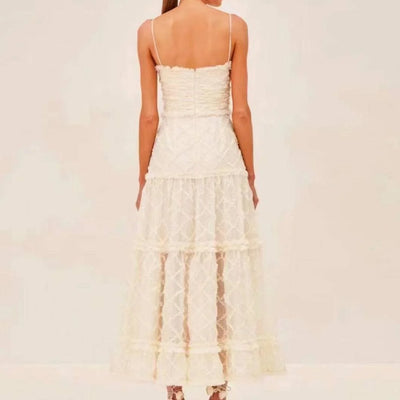 white maxi dress www.hotfashionista.com