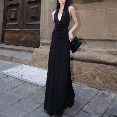 black maxi dress www.hotfashionista.com