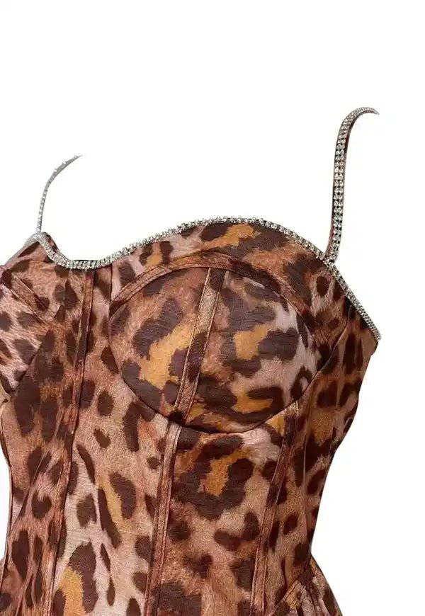 Vestido midi con estampado de leopardo de Cassidy