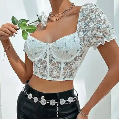 white crop top www.hotfashionista.com