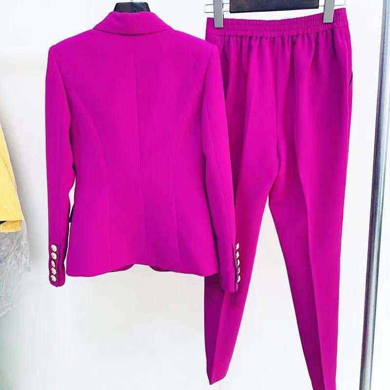 Conjunto de blazer cruzado de color liso y pantalón de Tyra