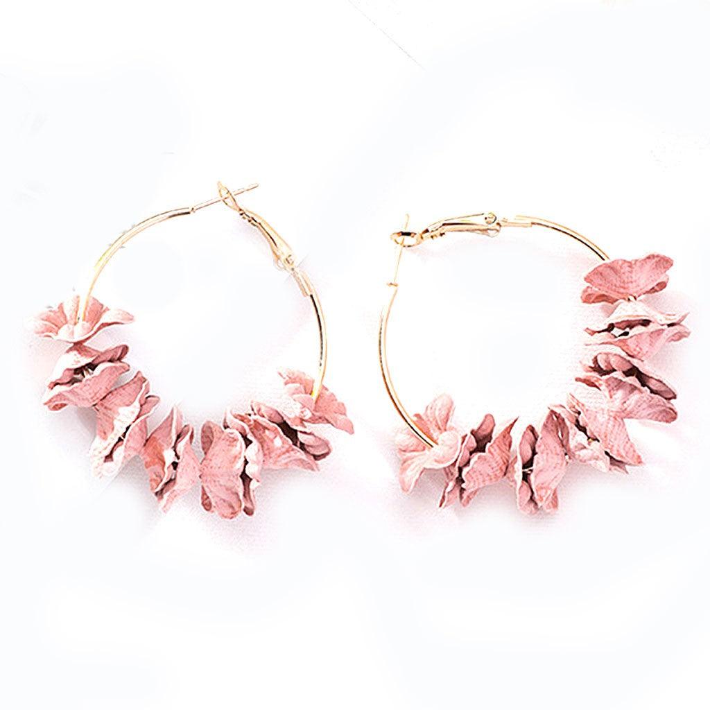 Pendientes colgantes con flores de Rhea 