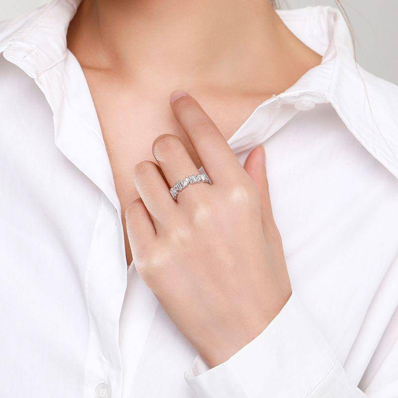 Anillo irregular de Jill Sterling