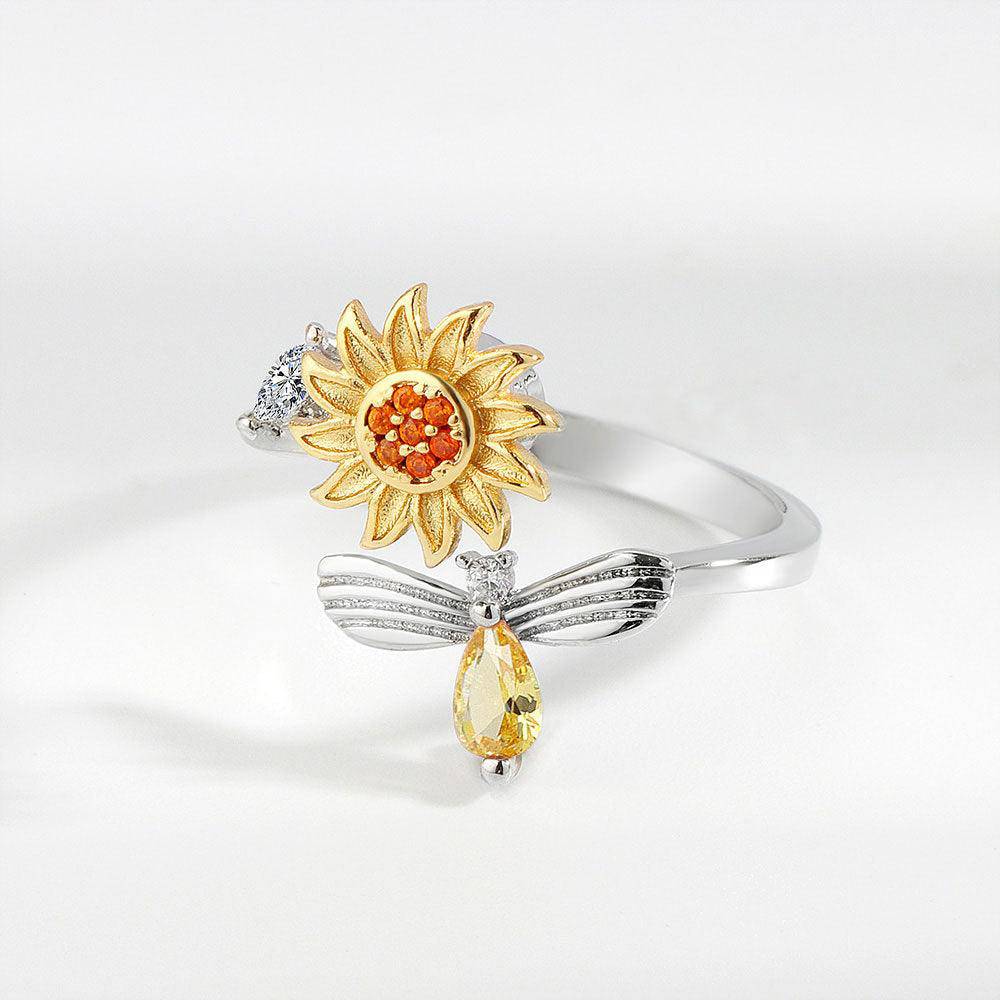 Anillo de girasol y abeja de Yuki