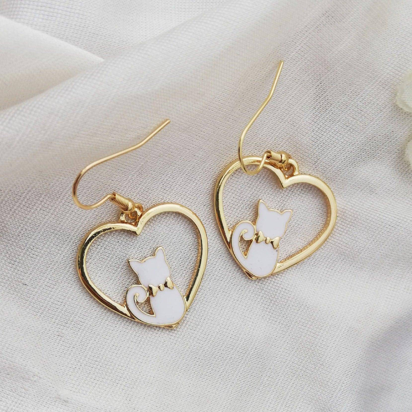 Madison Hearty Cat Wire Hook Earrings