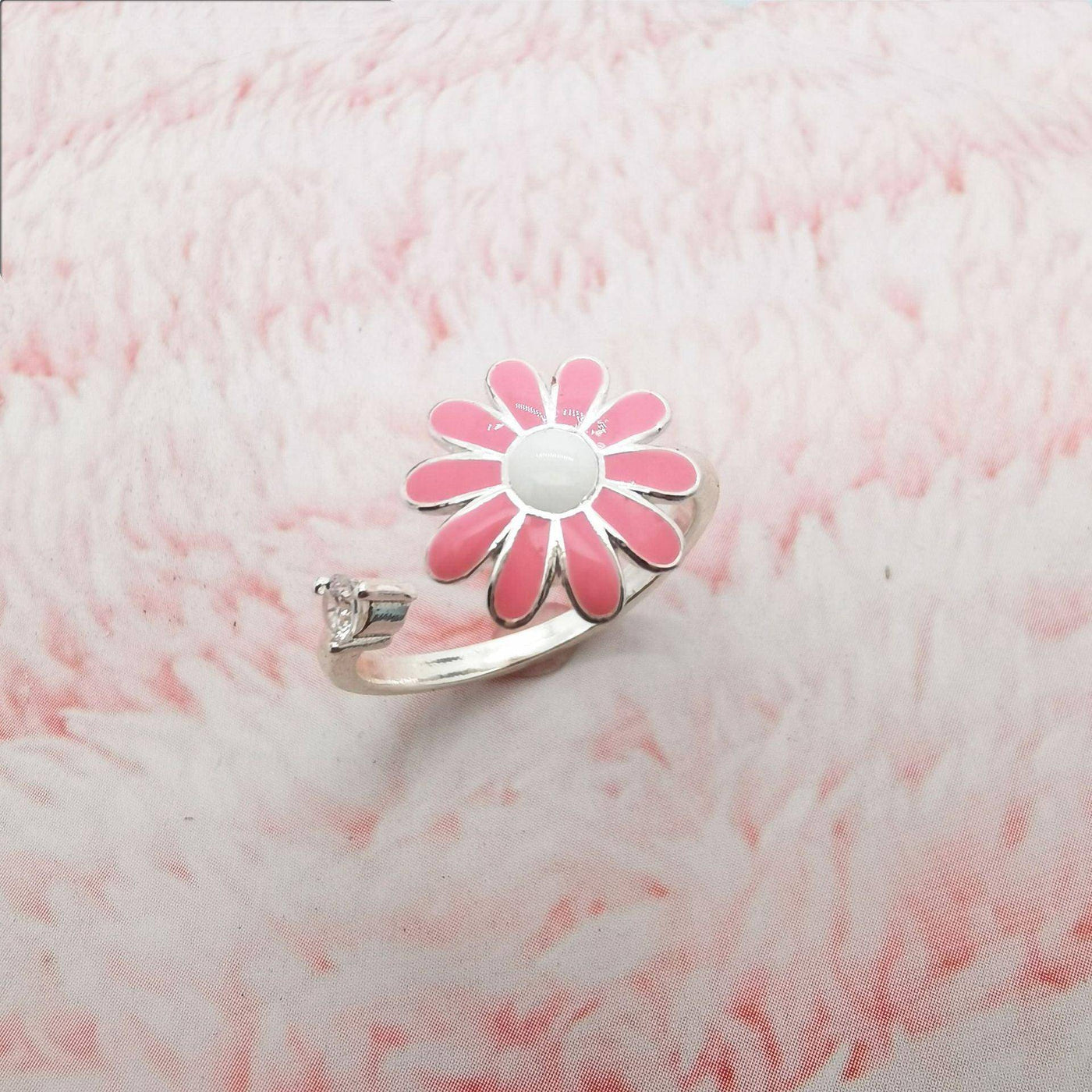 Danita Daisy ring