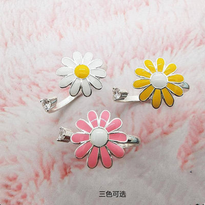 Danita Daisy ring